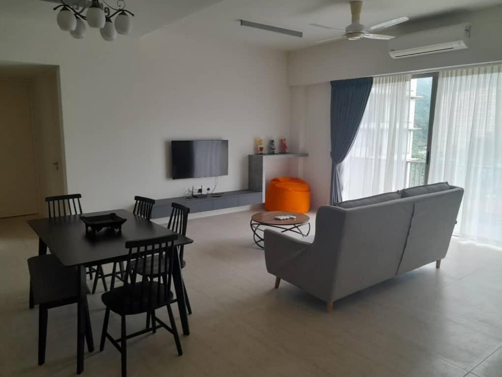 By The Sea Suites - Managed By Sdb Host Batu Ferringhi Exterior foto