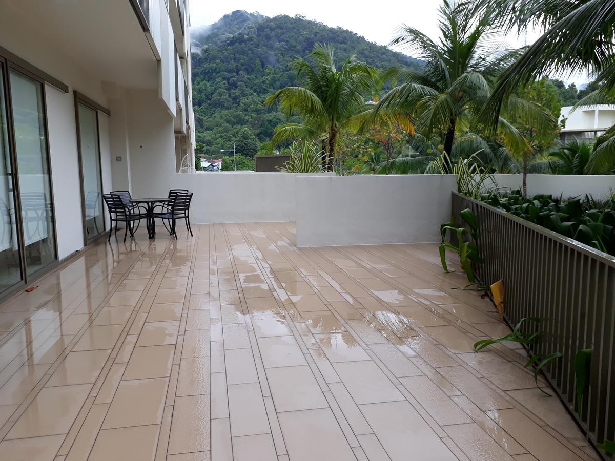 By The Sea Suites - Managed By Sdb Host Batu Ferringhi Exterior foto